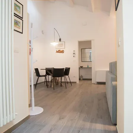 Cinema Boutique Sestri * 세스트리레반떼
