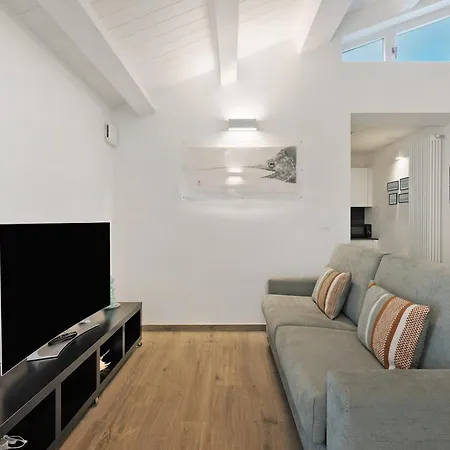 Cinema Boutique Sestri Apartment *