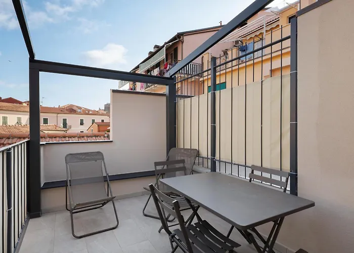 Cinema Boutique Sestri * Σέστρι Λεβάντε